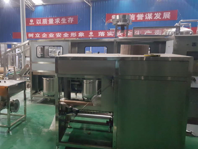 凈水設(shè)備濾芯為什么不保修？多久更換一次？